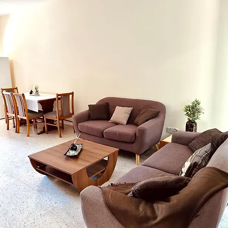Avlida Luxury Annex דירה