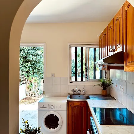 Avlida Luxury Annex דירה Paphos