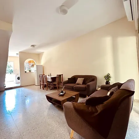 Avlida Luxury Annex Пафос
