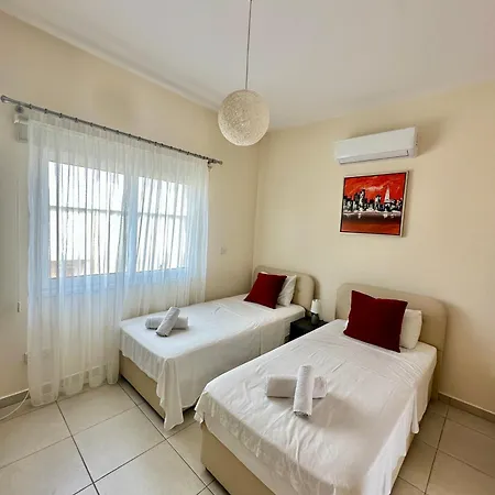 Avlida Luxury Annex דירה Paphos