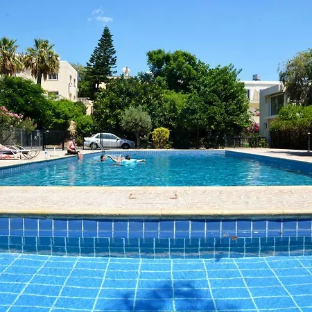 Avlida Luxury Annex דירה Paphos